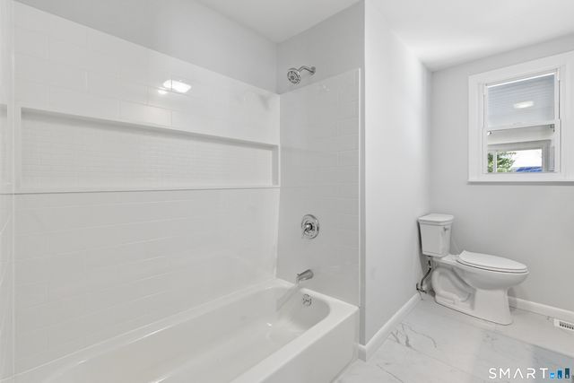 109 Glenwood Drive, Plainville, CT 06062