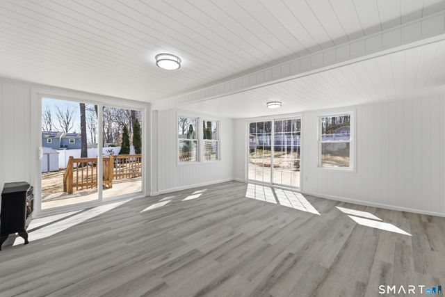 109 Glenwood Drive, Plainville, CT 06062