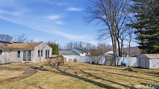 109 Glenwood Drive, Plainville, CT 06062