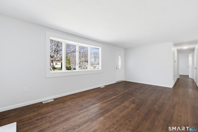 109 Glenwood Drive, Plainville, CT 06062