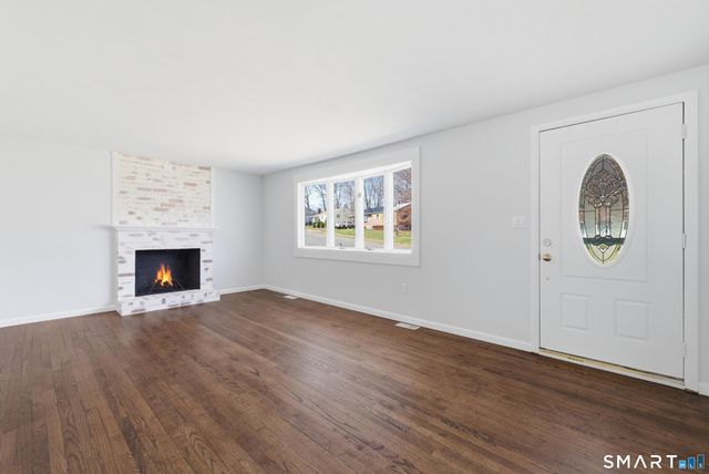 109 Glenwood Drive, Plainville, CT 06062