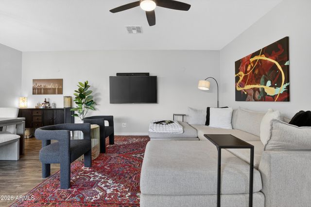 2060 S AGNES Lane, Gilbert, AZ 85295