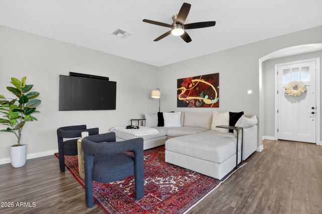 2060 S AGNES Lane, Gilbert, AZ 85295