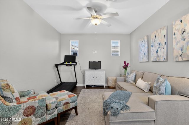 2060 S AGNES Lane, Gilbert, AZ 85295