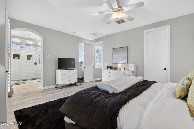 2060 S AGNES Lane, Gilbert, AZ 85295