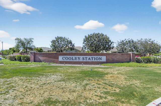 2060 S AGNES Lane, Gilbert, AZ 85295