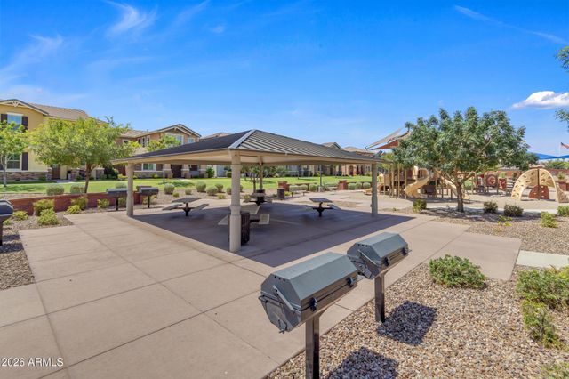 2060 S AGNES Lane, Gilbert, AZ 85295