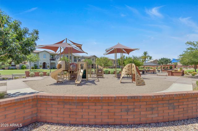 2060 S AGNES Lane, Gilbert, AZ 85295