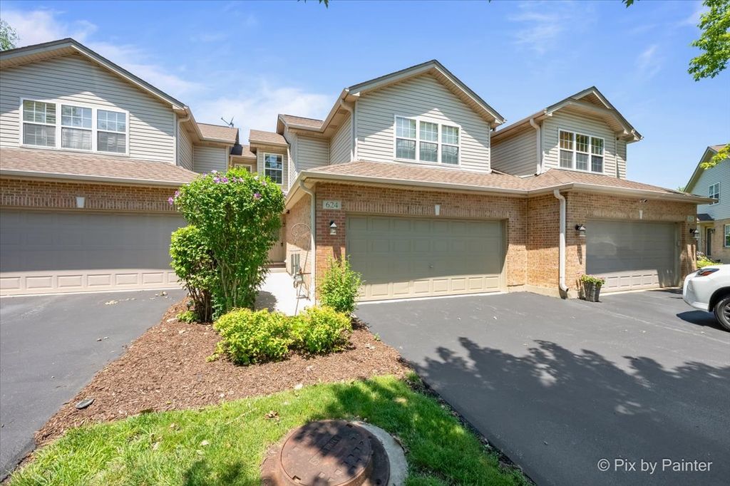 624 Daisy Lane, Roselle, IL 60172