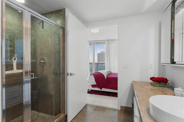 495 Brickell Ave 805, Miami, FL 33131