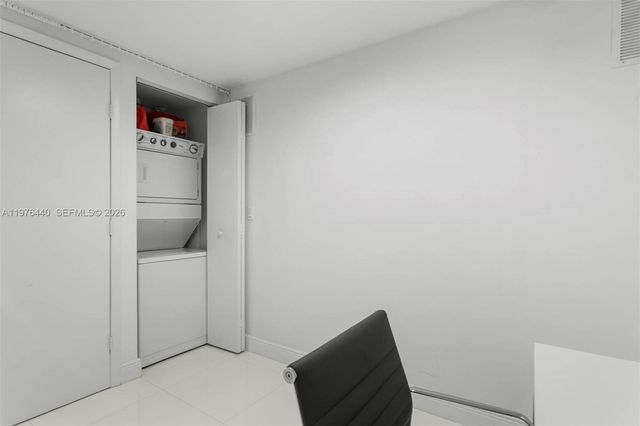 495 Brickell Ave 805, Miami, FL 33131