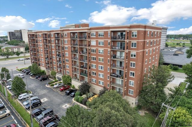 5555 N Cumberland Avenue 410, Chicago, IL 60656