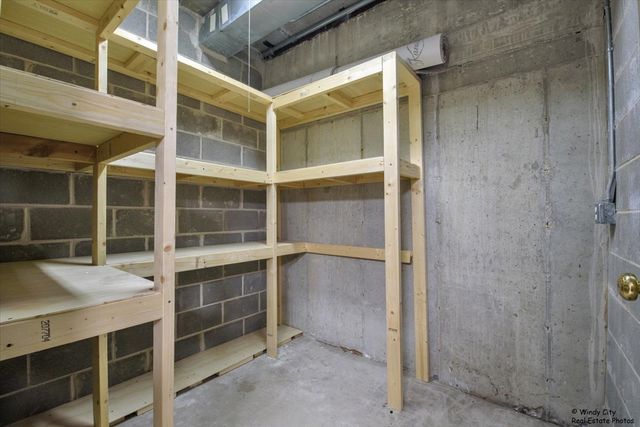 5555 N Cumberland Avenue 410, Chicago, IL 60656