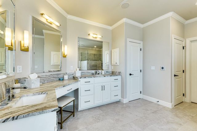 3012 Driftwood LN, Horseshoe Bay, TX 78657