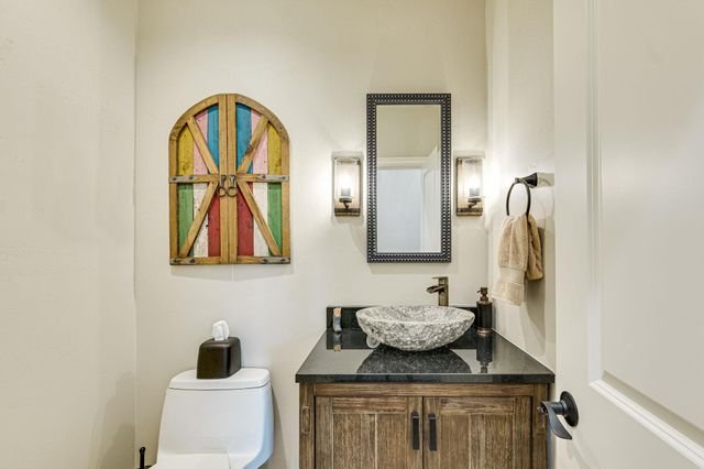 3012 Driftwood LN, Horseshoe Bay, TX 78657