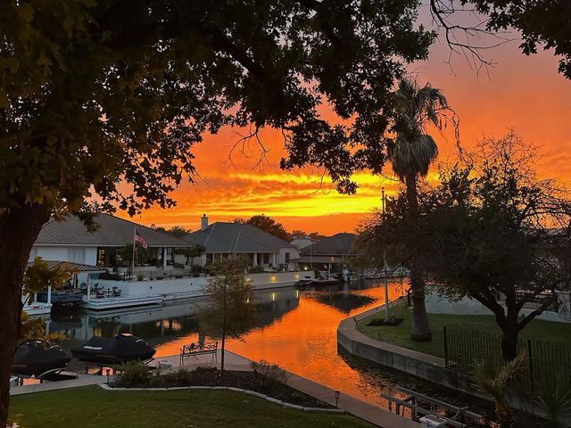 3012 Driftwood LN, Horseshoe Bay, TX 78657