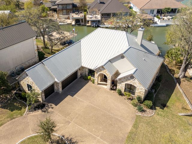 3012 Driftwood LN, Horseshoe Bay, TX 78657