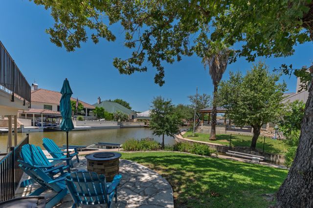 3012 Driftwood LN, Horseshoe Bay, TX 78657