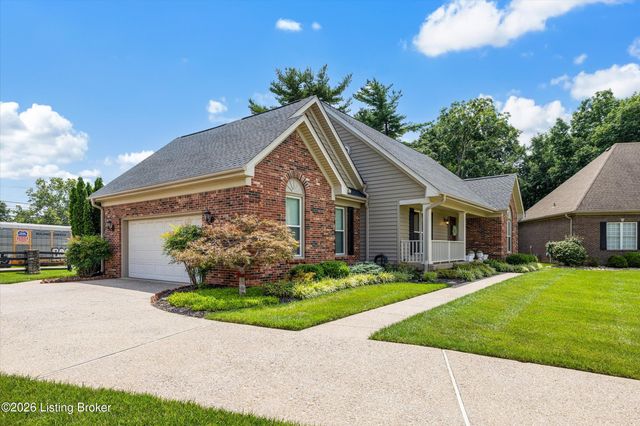 8702 Valeridge Ct, Louisville, KY 40242