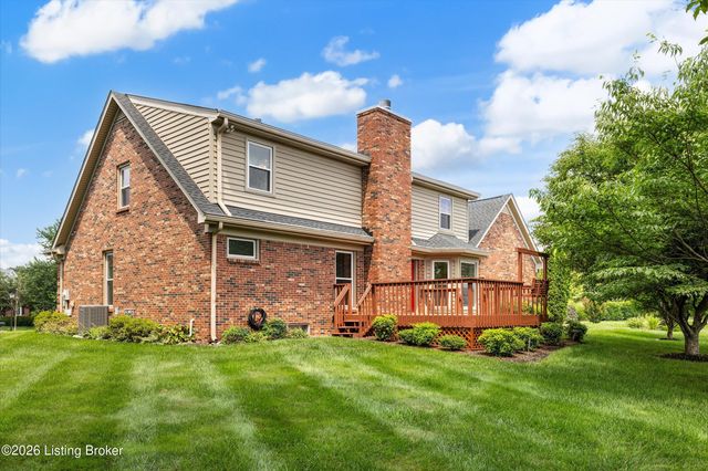 8702 Valeridge Ct, Louisville, KY 40242