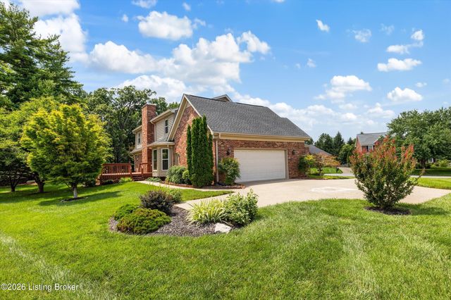 8702 Valeridge Ct, Louisville, KY 40242
