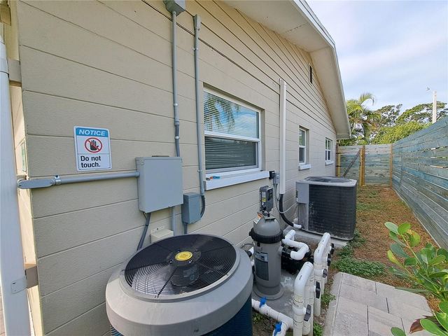 4530 19TH STREET CIRCLE W, Bradenton, FL 34207