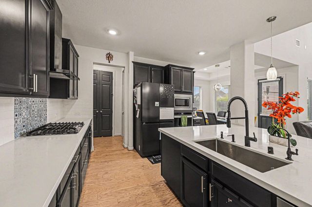 2107 Brooke Avery Drive, Katy, TX 77494