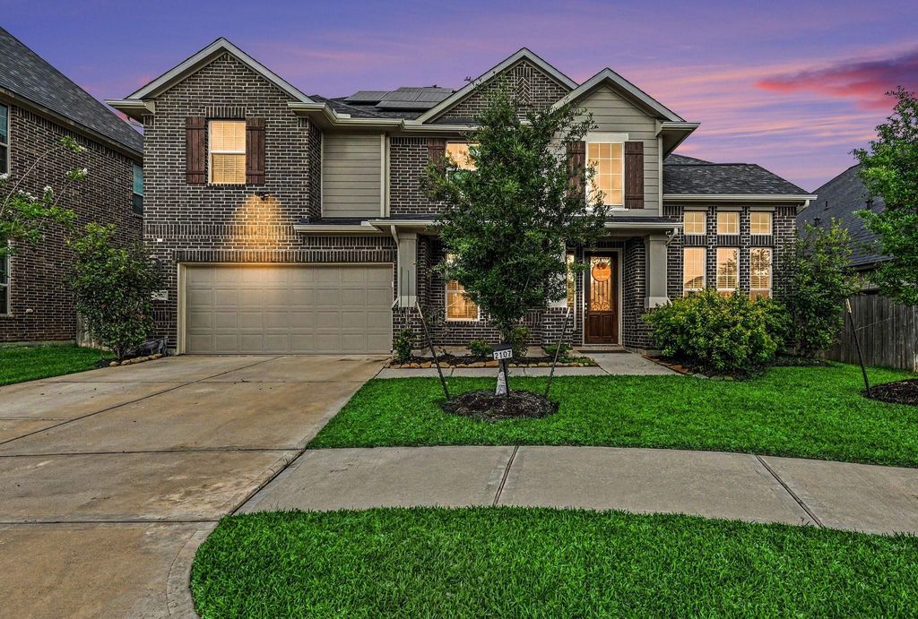 2107 Brooke Avery Drive, Katy, TX 77494