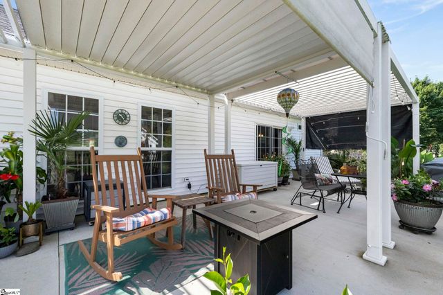 724 Golden Tanager Court, Greer, SC 29651
