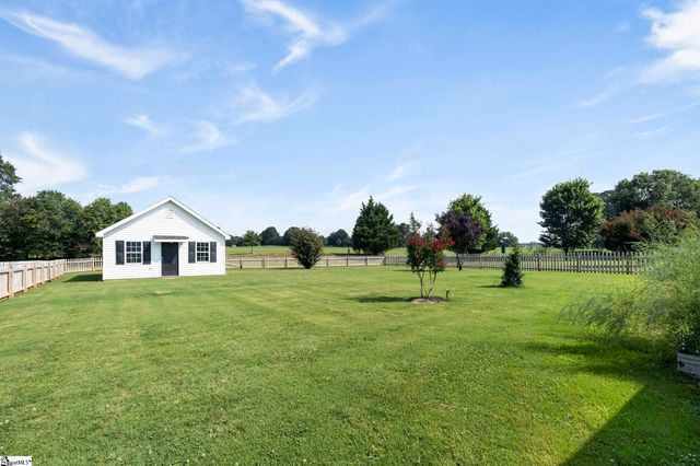 724 Golden Tanager Court, Greer, SC 29651