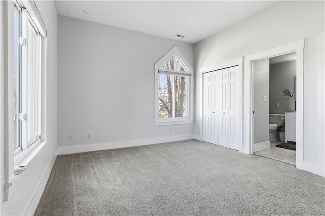 7 Ridgemead Fields Dr, Plum Boro, PA 15147
