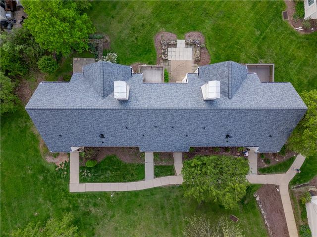 7 Ridgemead Fields Dr, Plum Boro, PA 15147