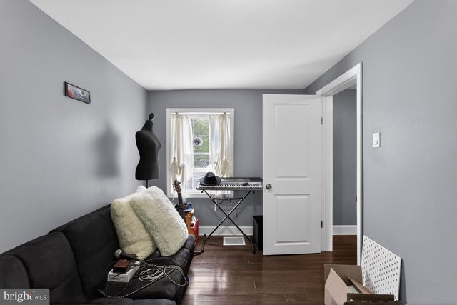 2604 E YORK ST, Philadelphia, PA 19125