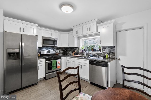 2604 E YORK ST, Philadelphia, PA 19125
