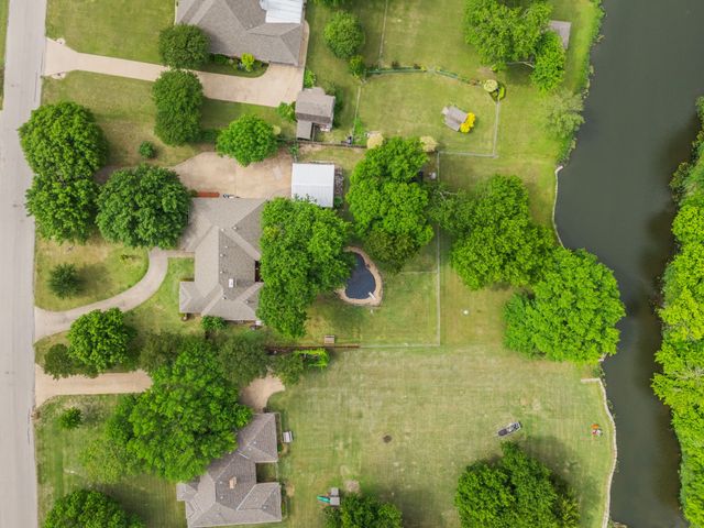 2507 Lake Ridge Road, Glenn Heights, TX 75154