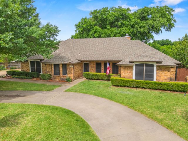 2507 Lake Ridge Road, Glenn Heights, TX 75154