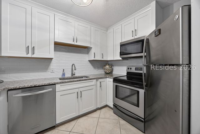 10 Lemoyne Ave Apt 503, Hilton Head Island, SC 29928