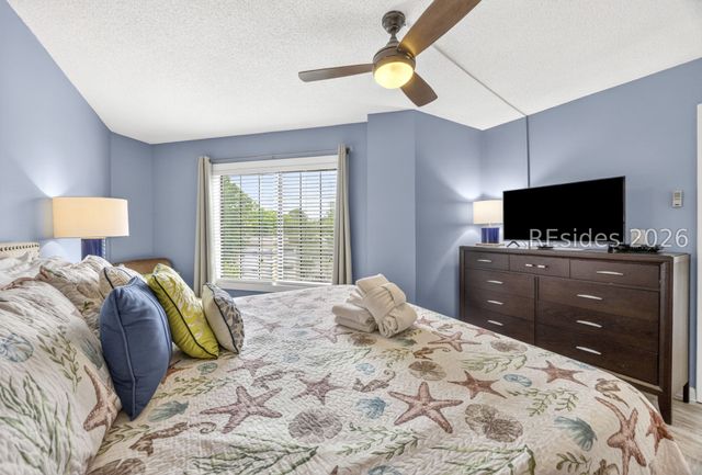 10 Lemoyne Ave Apt 503, Hilton Head Island, SC 29928