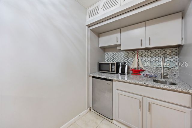 10 Lemoyne Ave Apt 503, Hilton Head Island, SC 29928