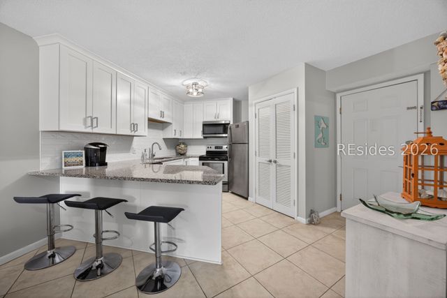 10 Lemoyne Ave Apt 503, Hilton Head Island, SC 29928