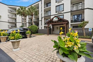 10 Lemoyne Ave Apt 503, Hilton Head Island, SC 29928