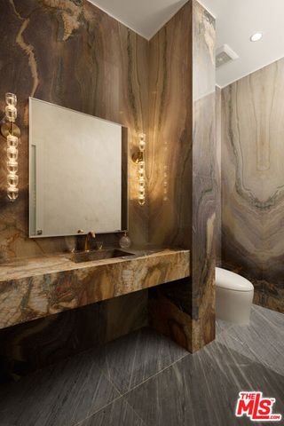 701 N Camden Drive, Beverly Hills, CA 90210