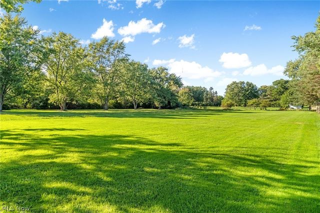 3710 W Pleasant Valley Road, Parma, OH 44134