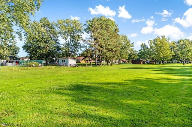 3710 W Pleasant Valley Road, Parma, OH 44134