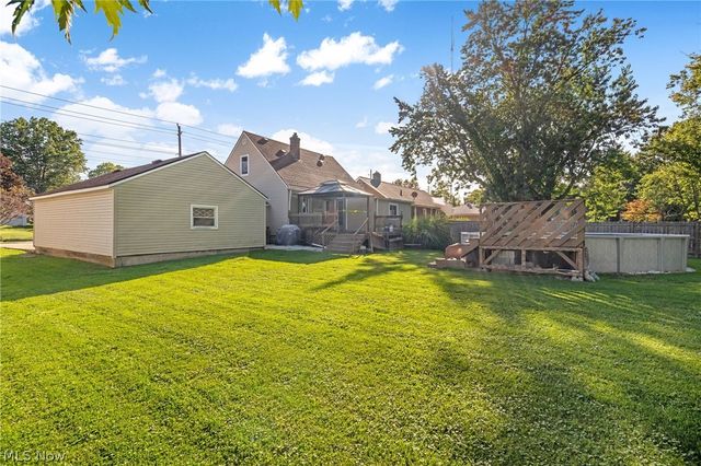 3710 W Pleasant Valley Road, Parma, OH 44134