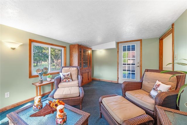 3710 W Pleasant Valley Road, Parma, OH 44134