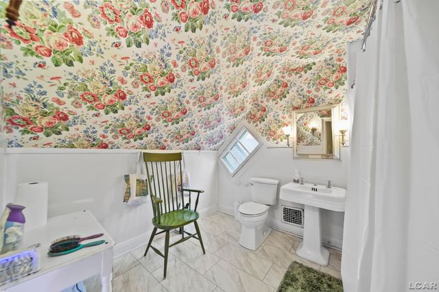 456 State Street, Adrian, MI 49221