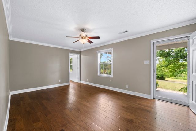 2580 Santa Fe Pike, Santa Fe, TN 38482
