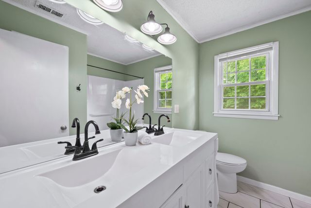 2580 Santa Fe Pike, Santa Fe, TN 38482