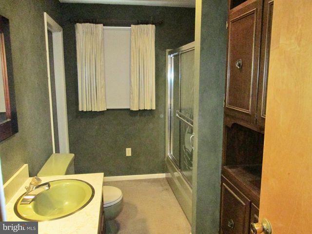 524 PRISON RD, Leesport, PA 19533